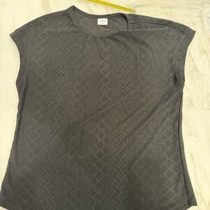 Xieerduo Short Sleeve Tee size medium Preloved